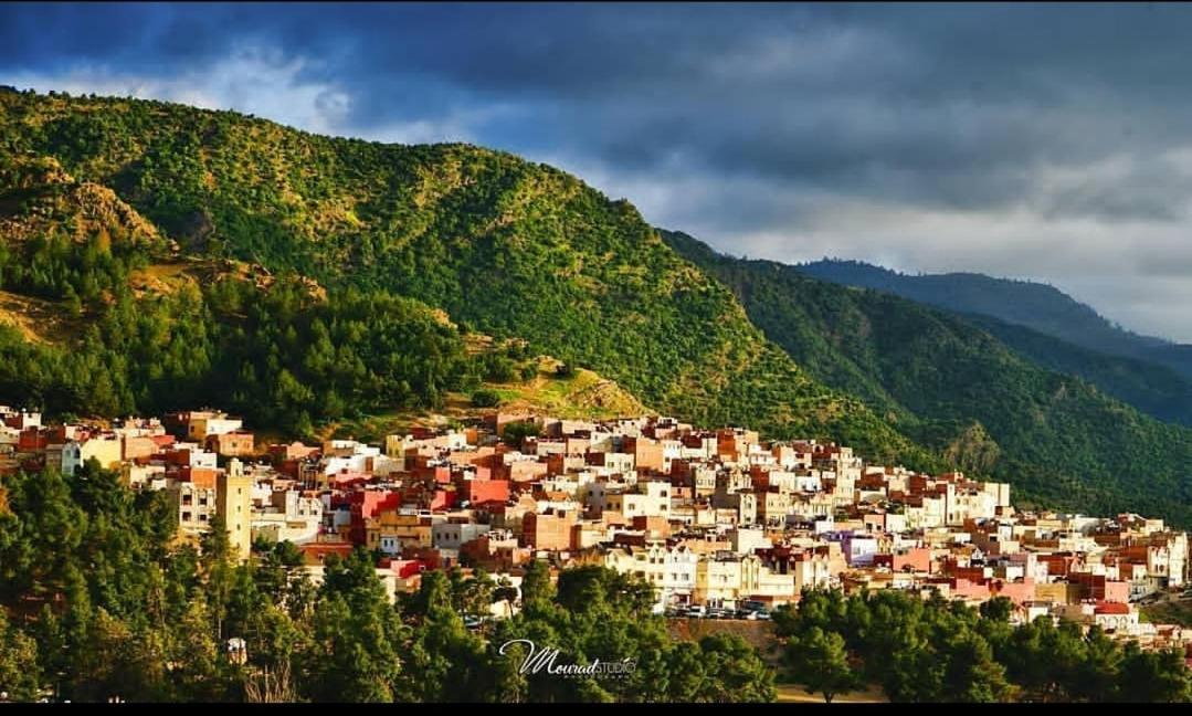Issli Appartment Climatise Hiver Et Ete Azrou Luaran gambar